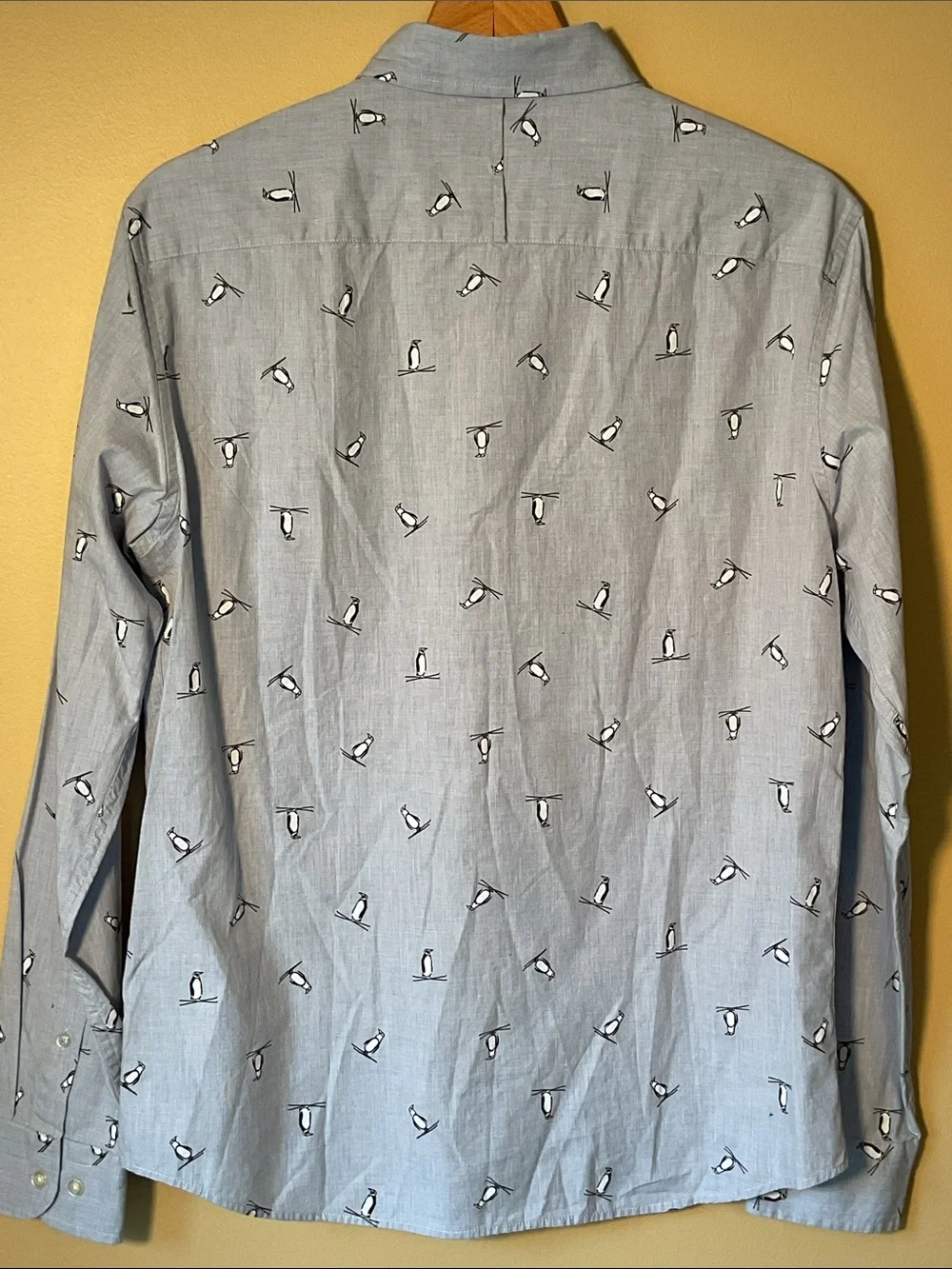 Banana Republic Untucked Slim-Fit Poplin Penguin Button-Down Size M